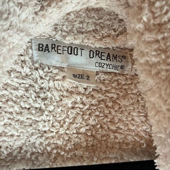 Barefoot Dreams Cozychic Plush Soft Robe with Pockets Size 2 - Measures as large - Picture 8 of 9